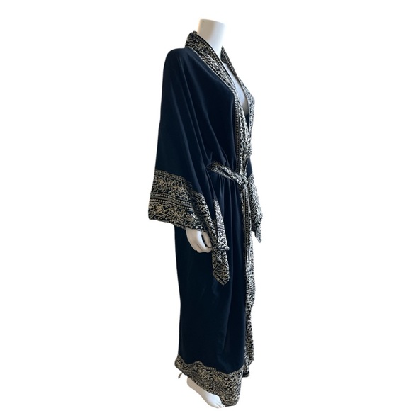 Indonesian Floral Print Robe One Size - Picture 5 of 11